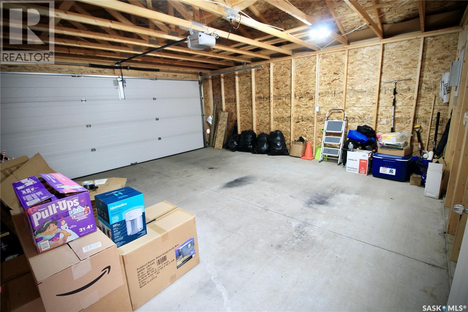 215 Thakur STREET - 30