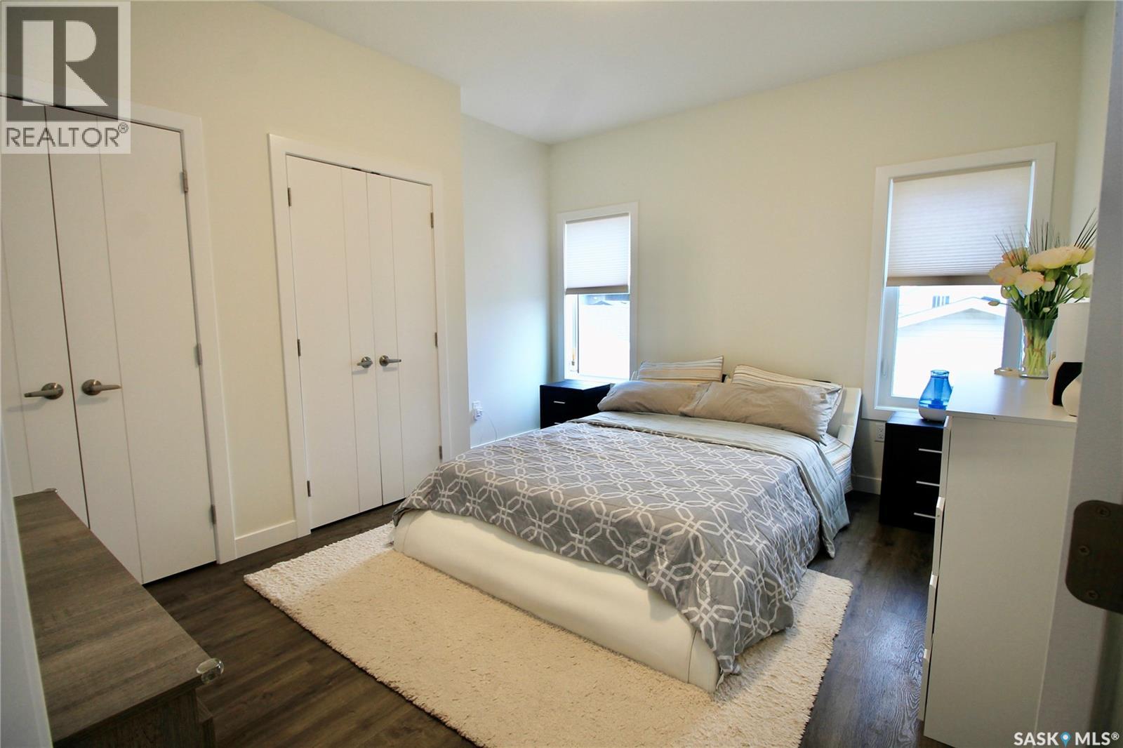 215 Thakur STREET - 13