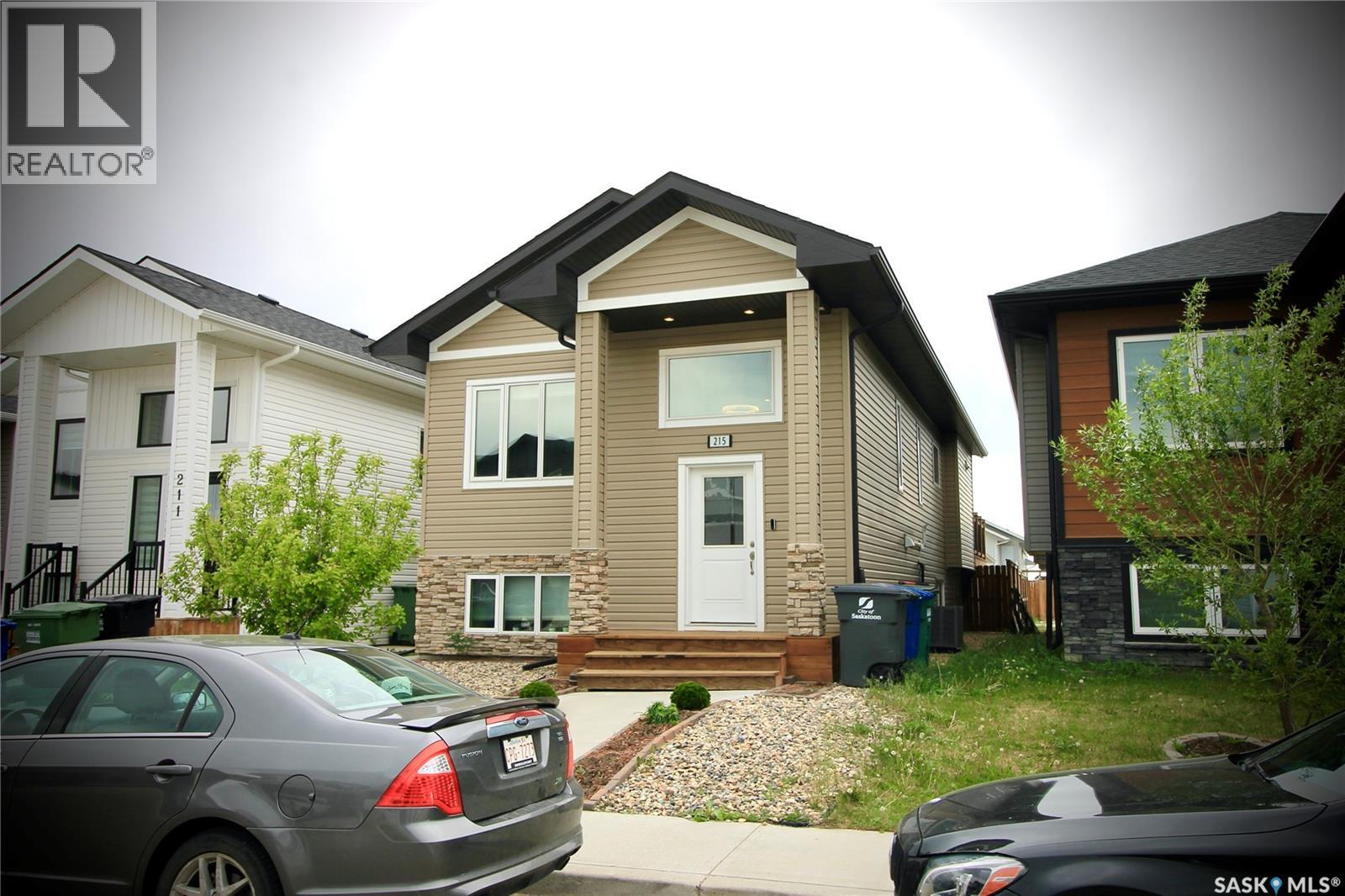 215 Thakur STREET - 3