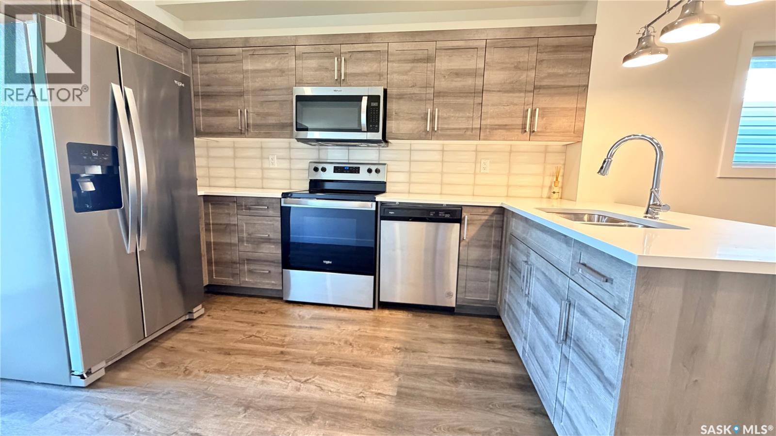 215 Thakur STREET - 14