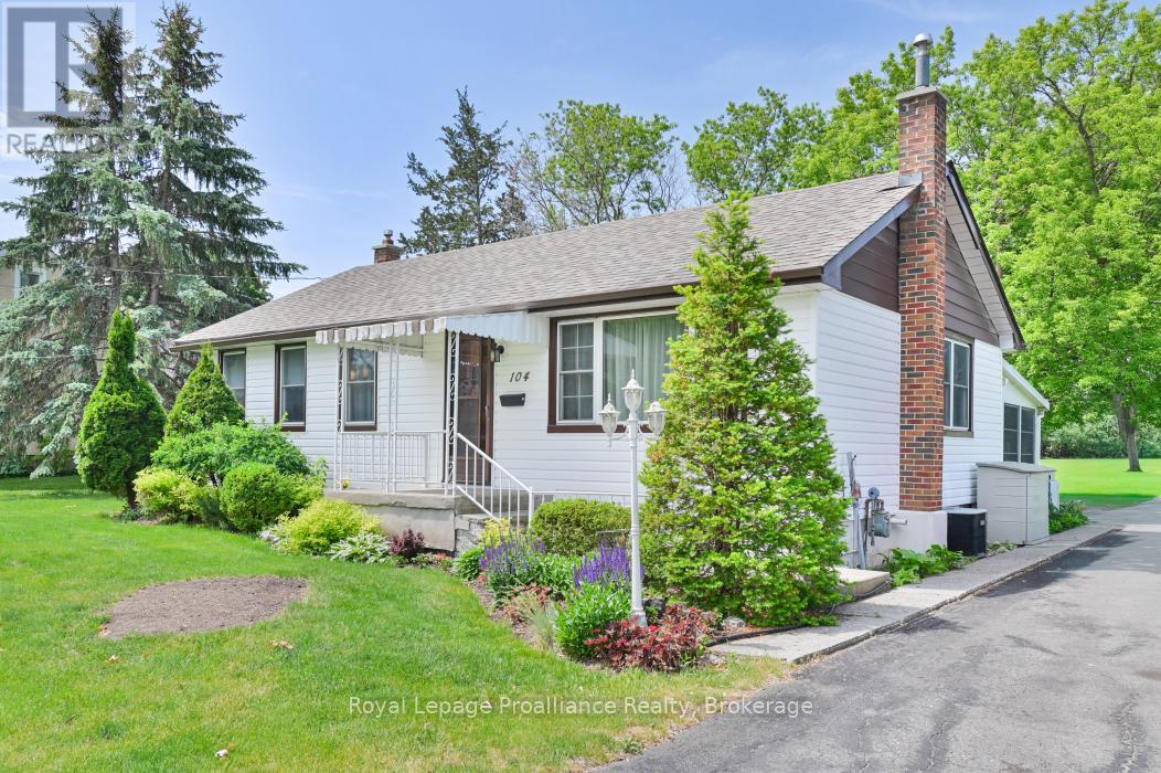 104 FRANK STREET - 1
