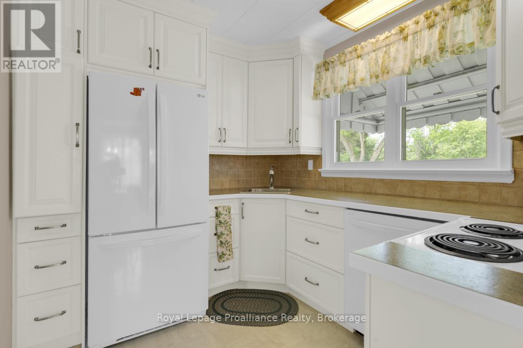 104 FRANK STREET - 11