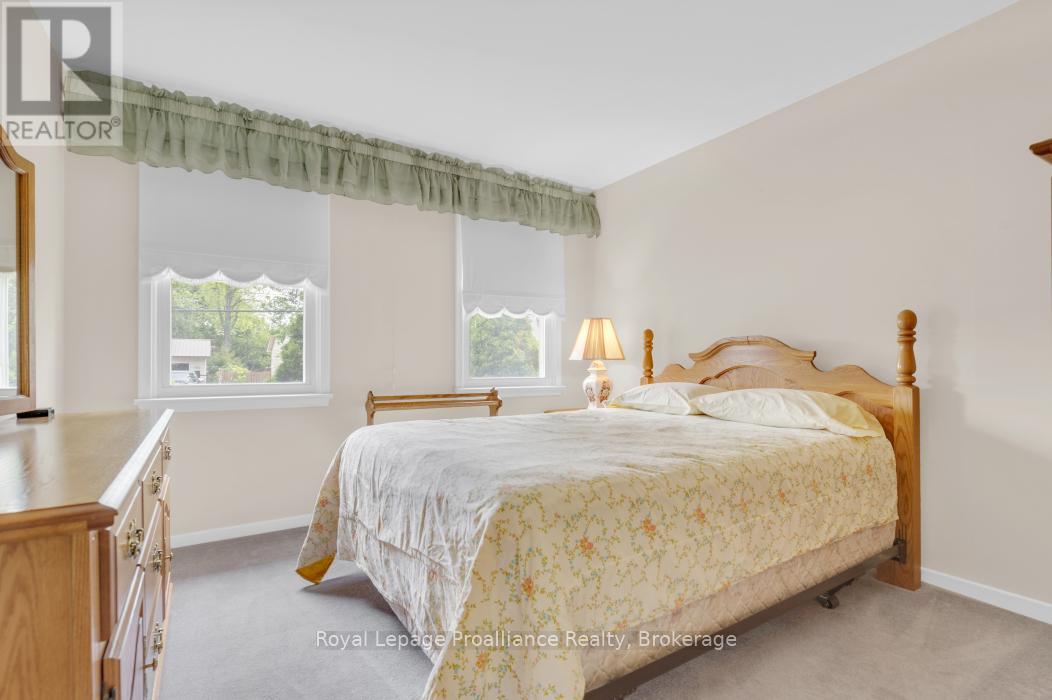 104 FRANK STREET - 22