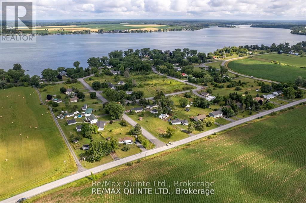 00 MOORE AVENUE - 3