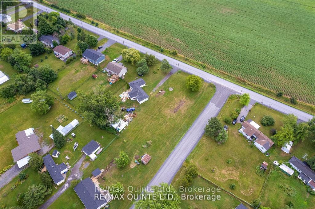 00 MOORE AVENUE - 5