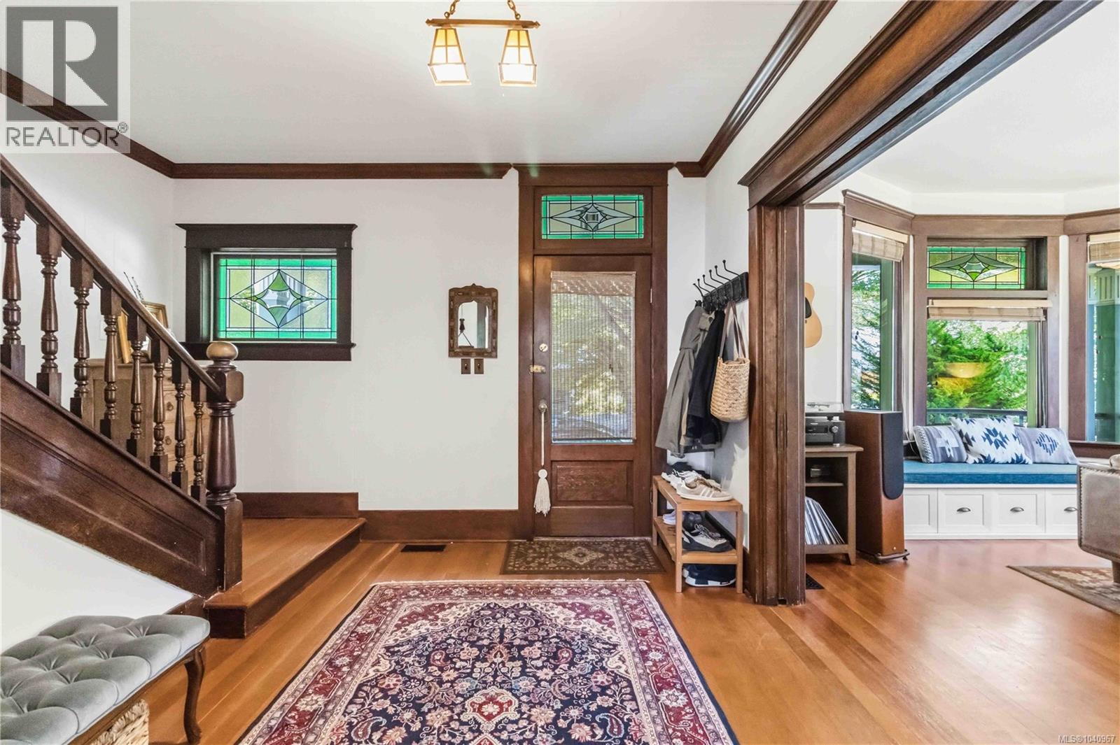  2232 BELMONT Avenue, Victoria