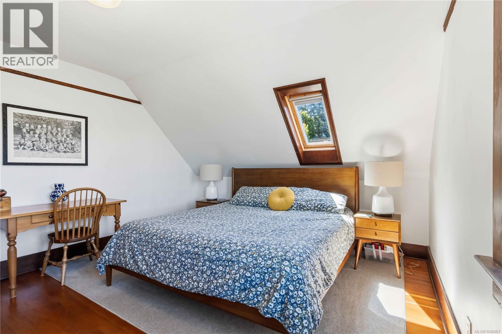  2232 BELMONT Avenue, Victoria
