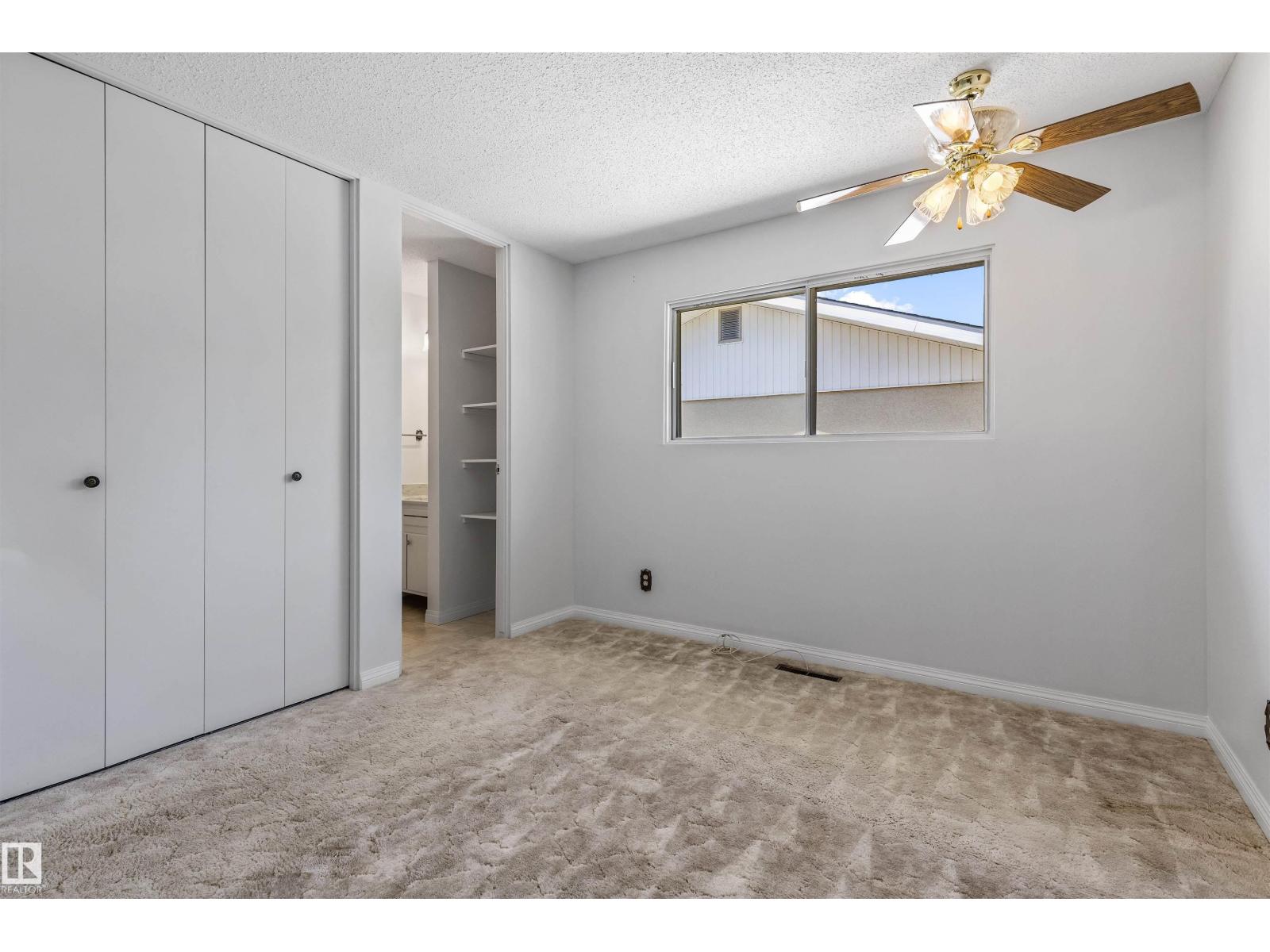 37 LEON PL — photo 15