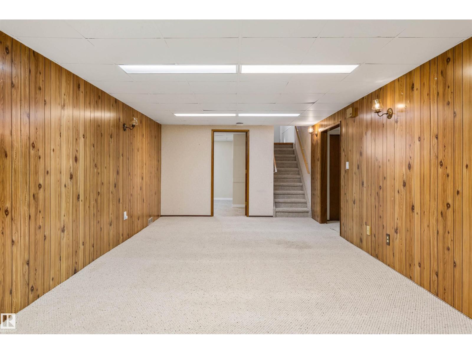 37 LEON PL — photo 27