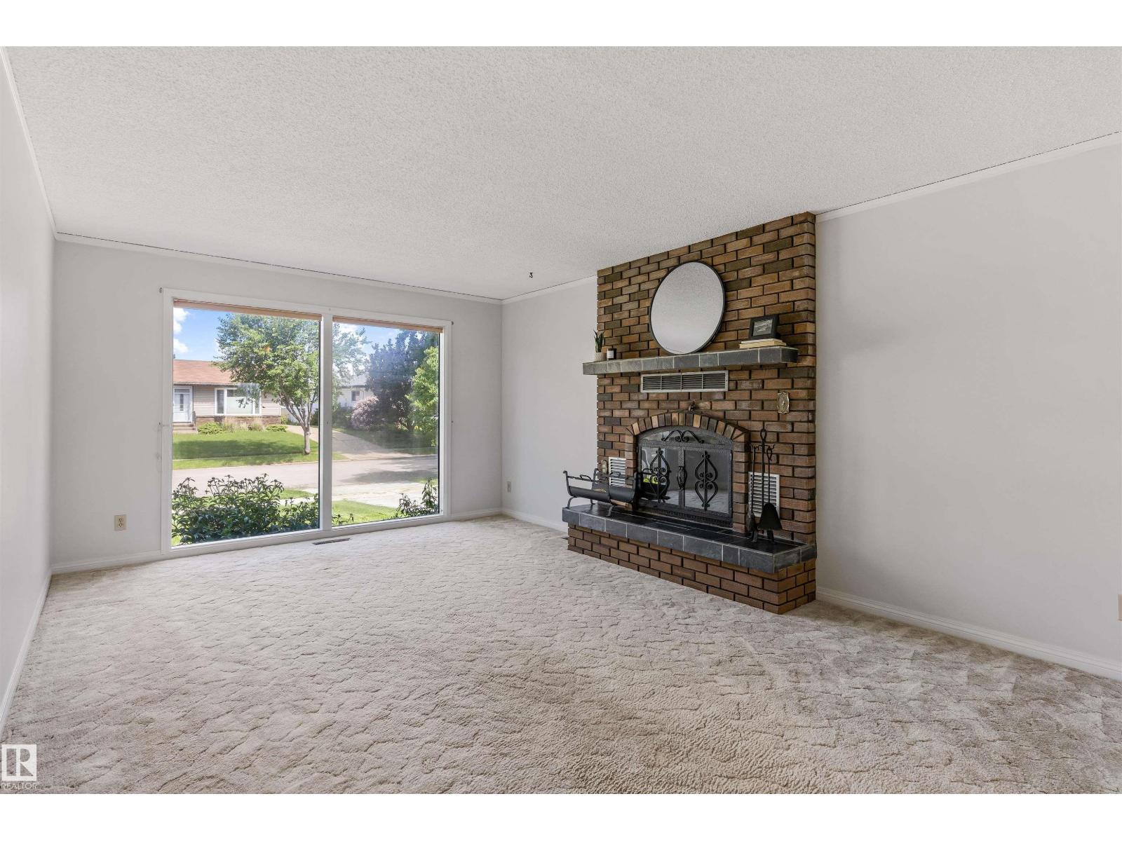 37 LEON PL - photo 3