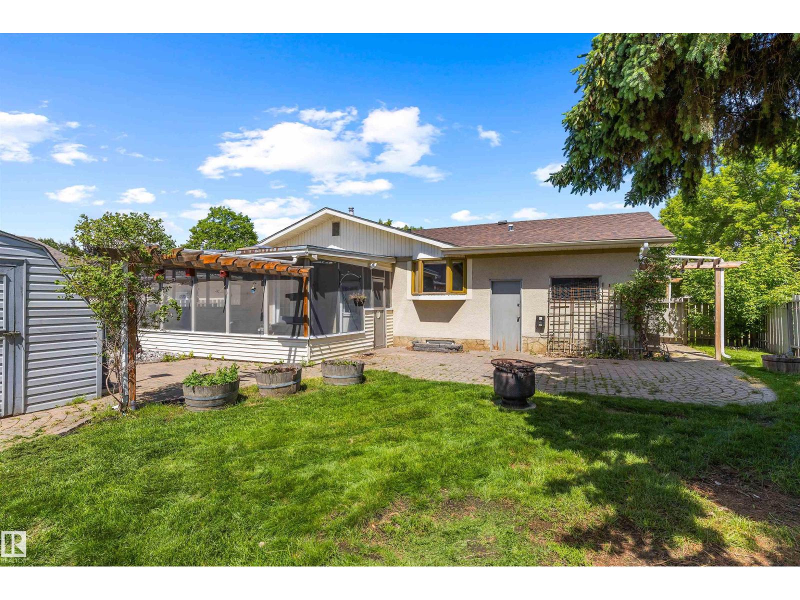 37 LEON PL — photo 38