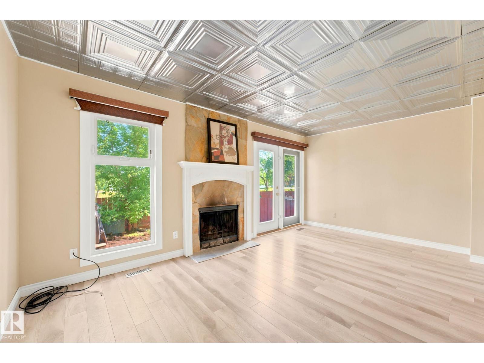 #41 4707 126 AV NW - 15