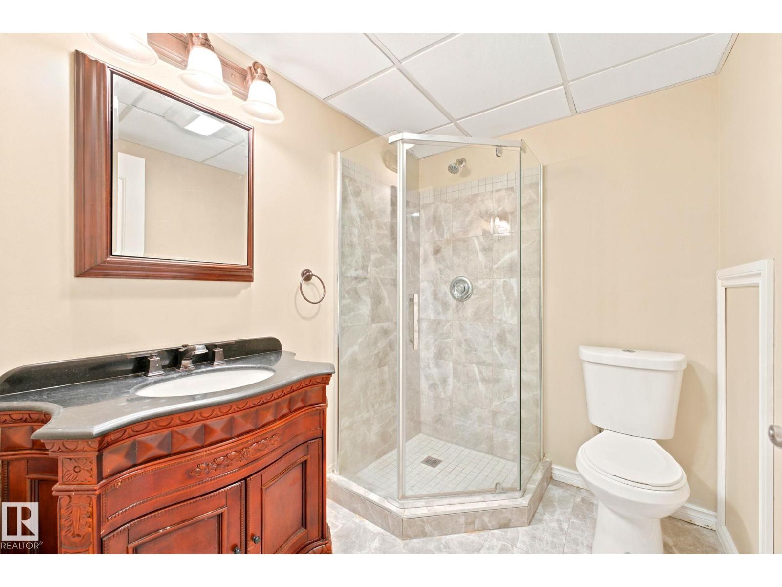 #41 4707 126 AV NW - 31