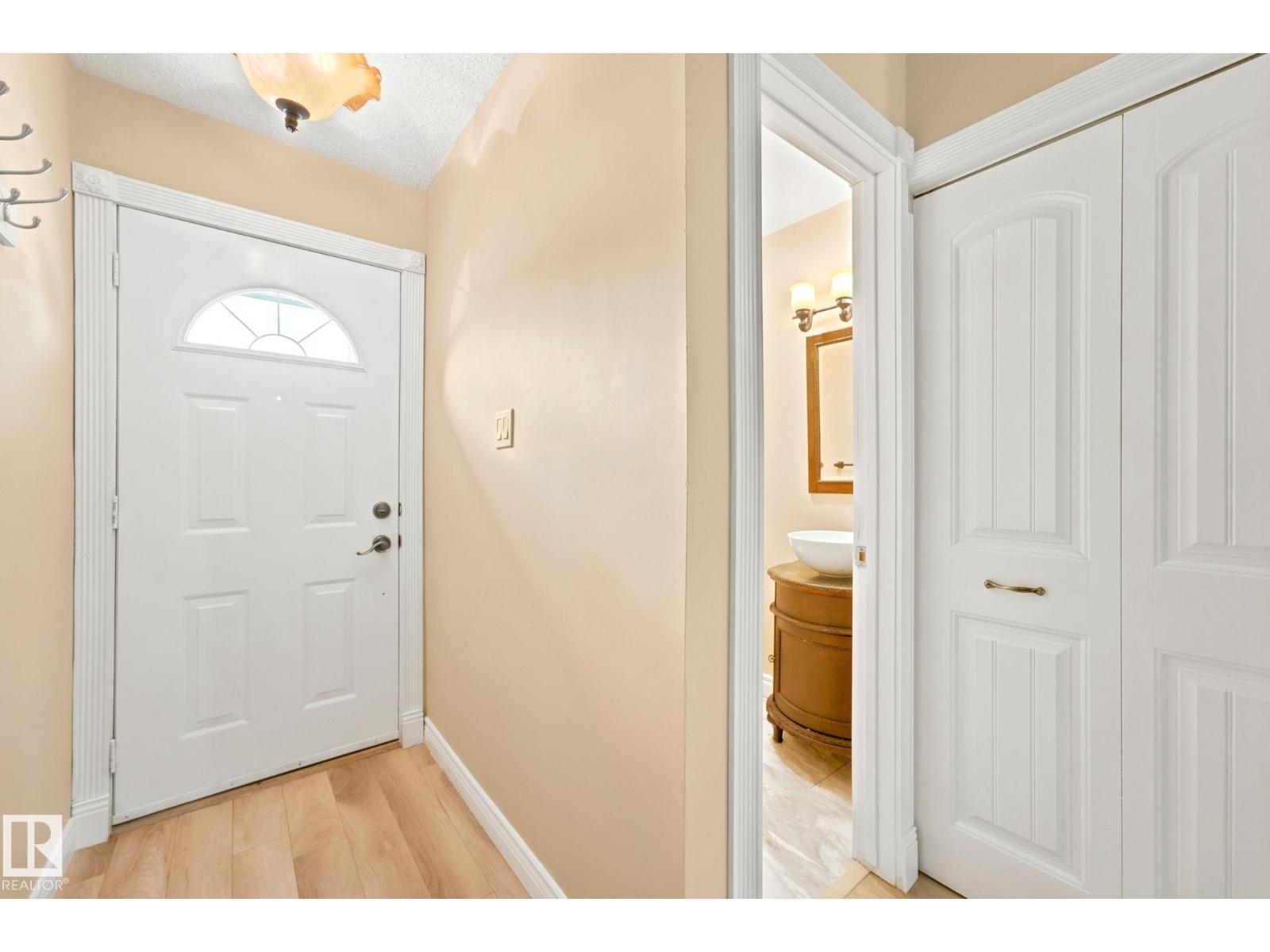 #41 4707 126 AV NW - 4
