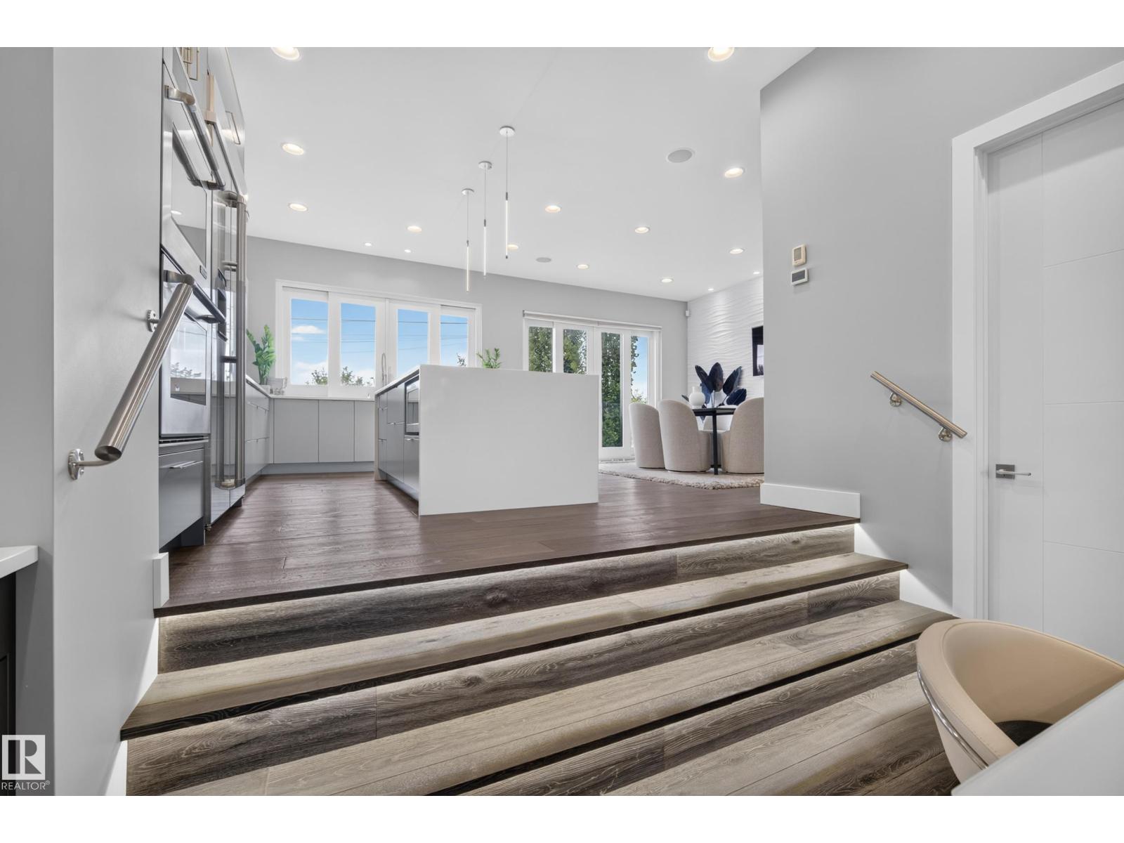 9509 99B ST NW — photo 13
