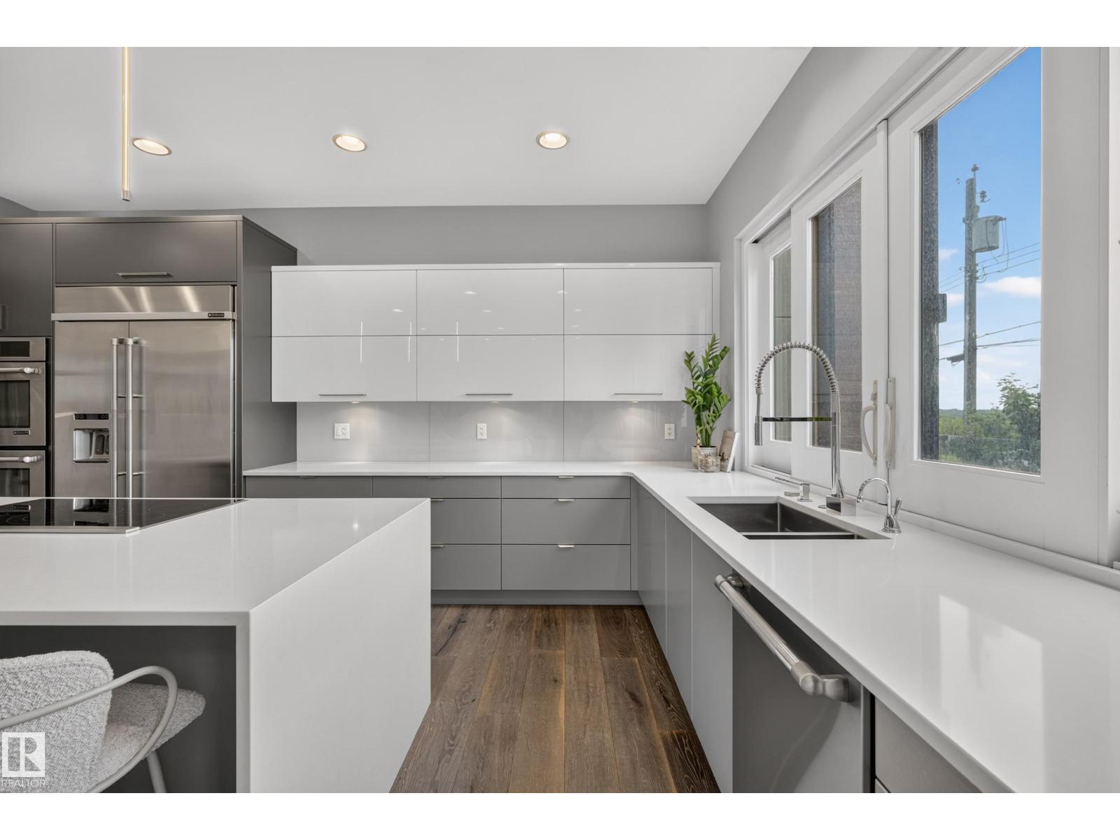 9509 99B ST NW — photo 17