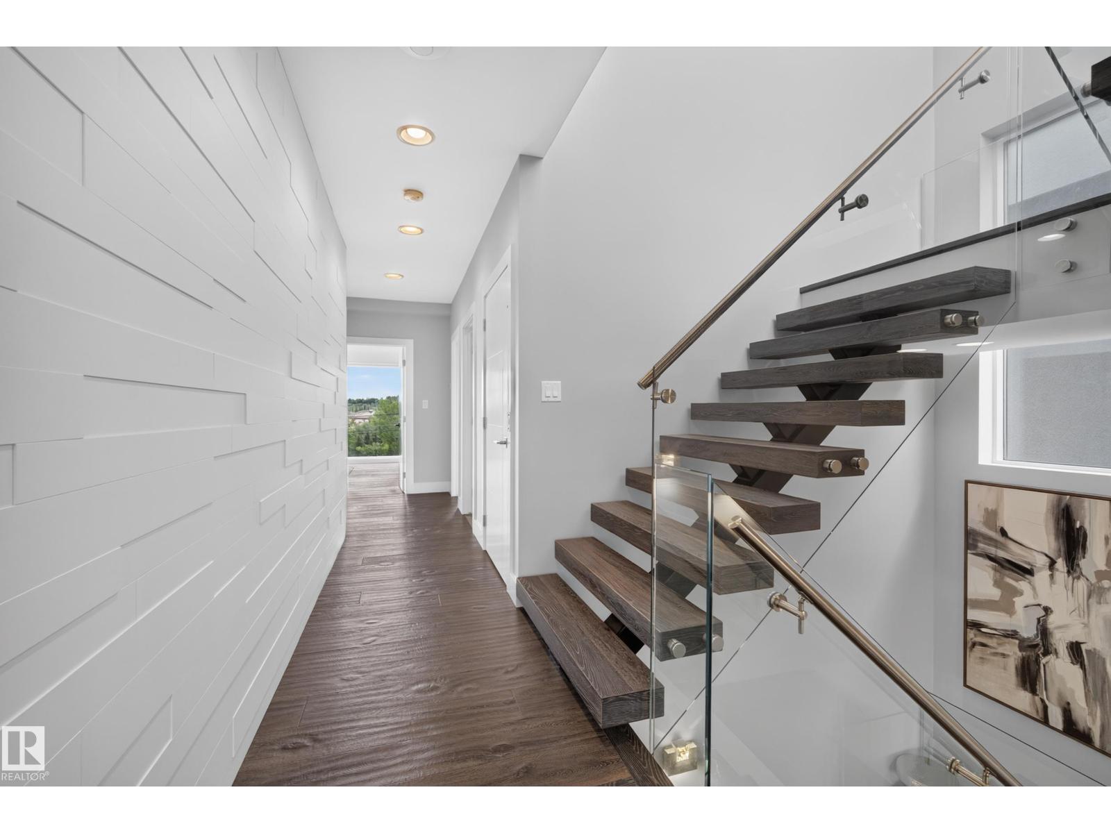 9509 99B ST NW — photo 37