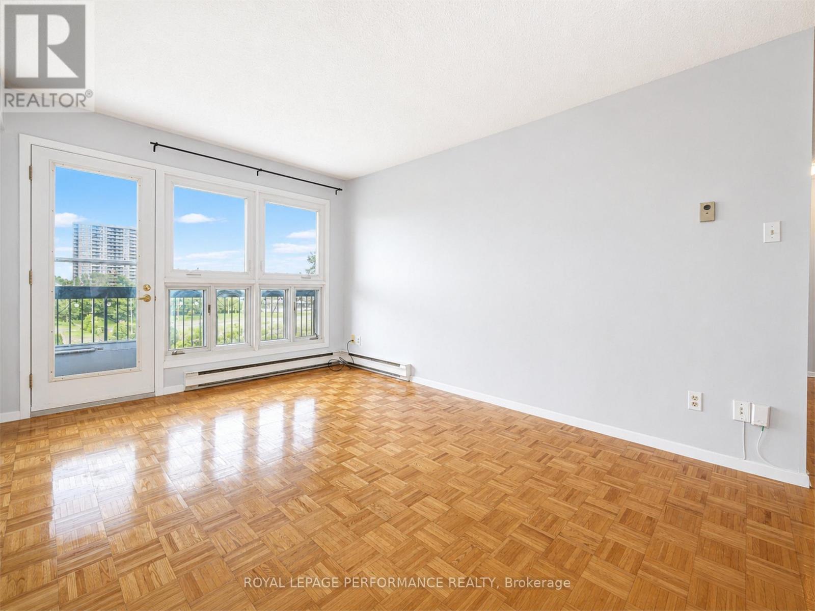 #708 158C MCARTHUR AVENUE - 10