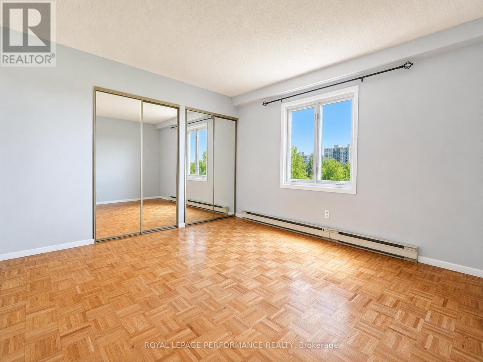#708 158C MCARTHUR AVENUE - 21