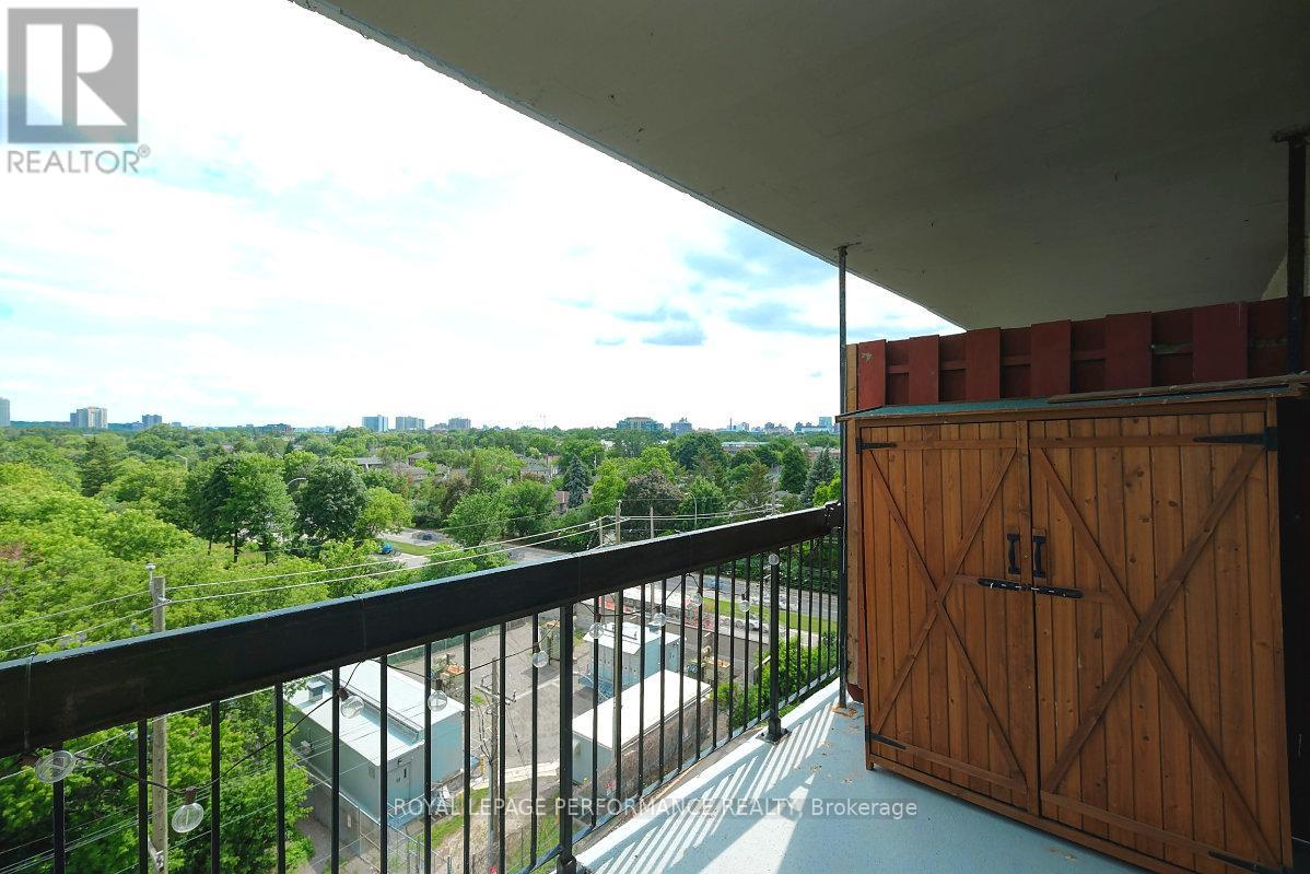 #708 158C MCARTHUR AVENUE - 29
