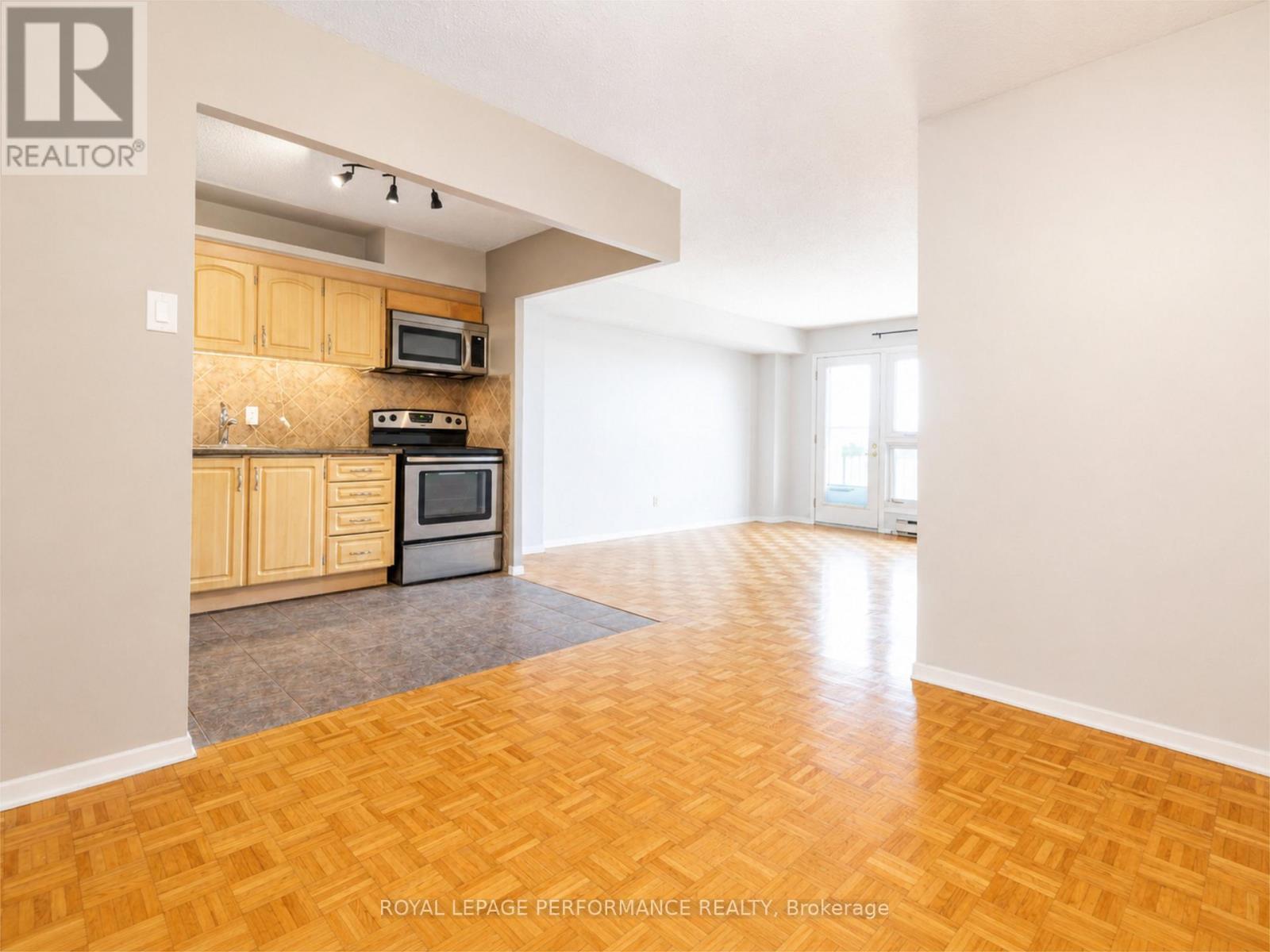 #708 158C MCARTHUR AVENUE - 7