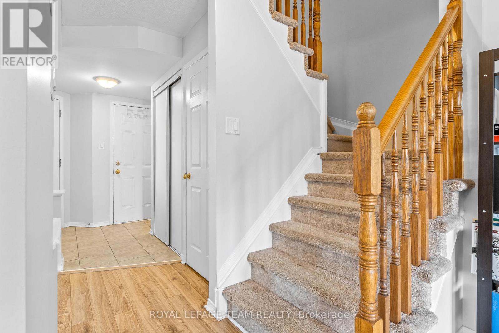 92 WOLFF CRESCENT - 13
