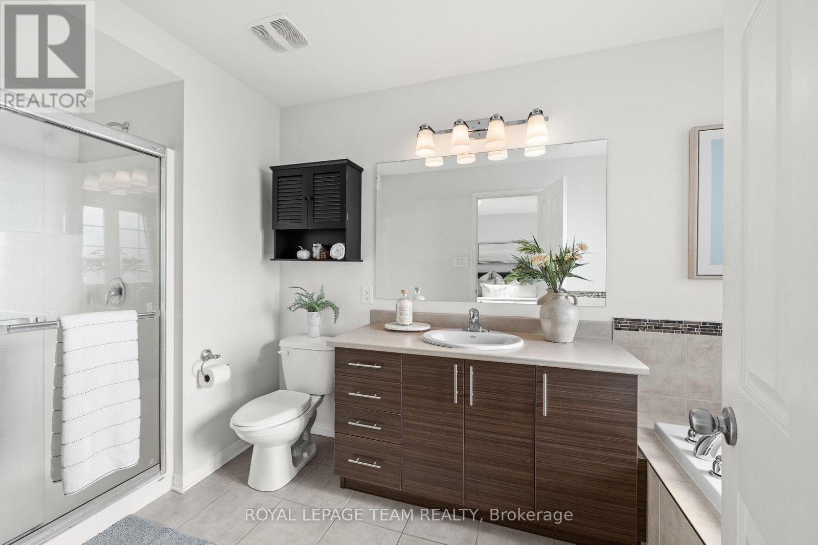 102 LOCHNAW PRIVATE - 30