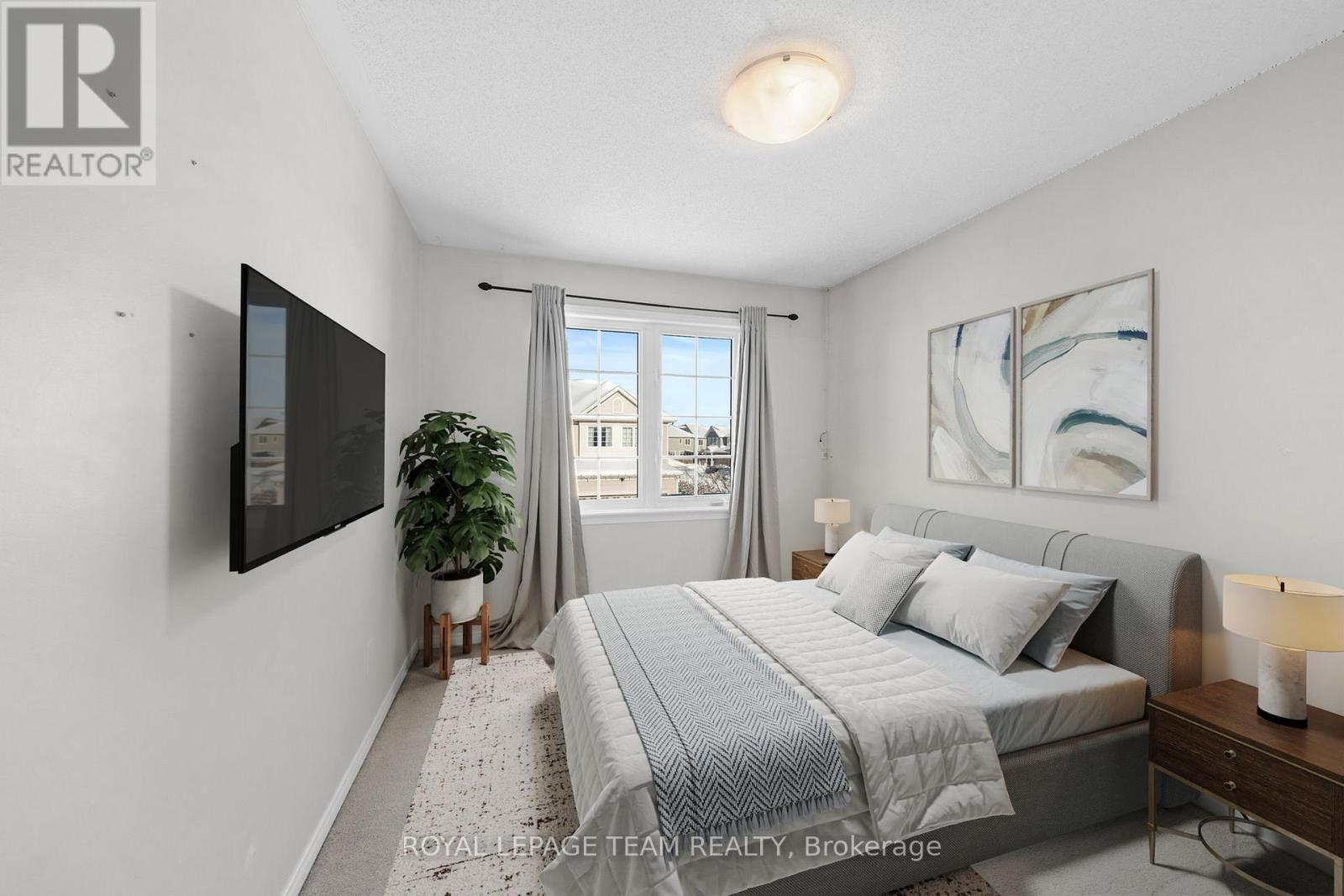 102 LOCHNAW PRIVATE - 37