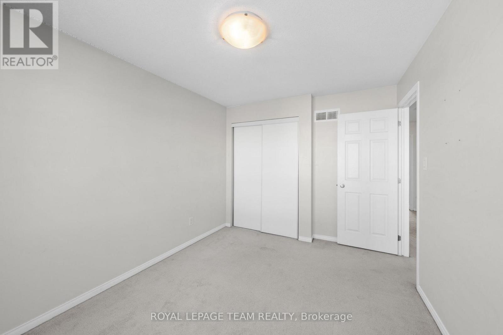 102 LOCHNAW PRIVATE - 39
