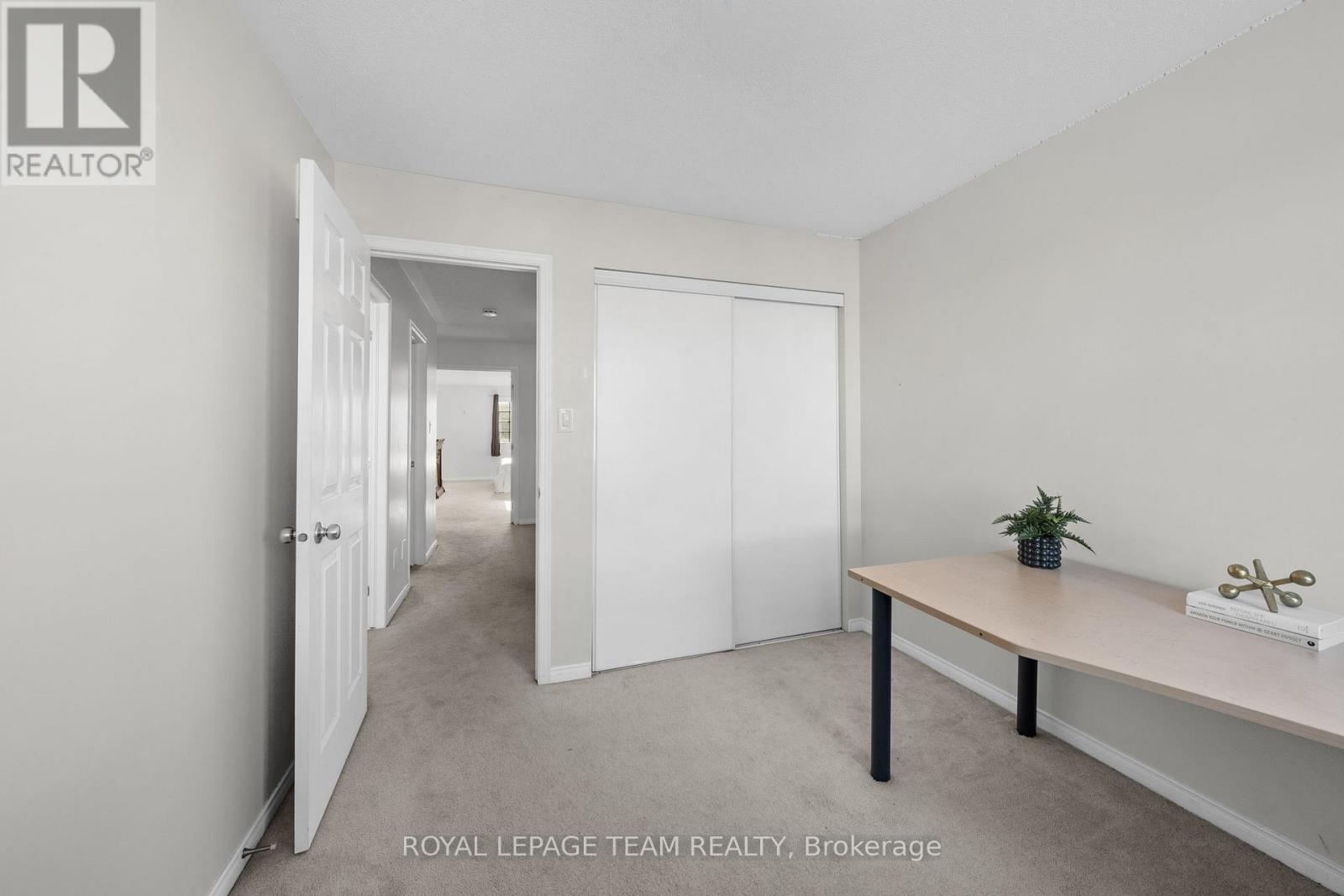 102 LOCHNAW PRIVATE - 41