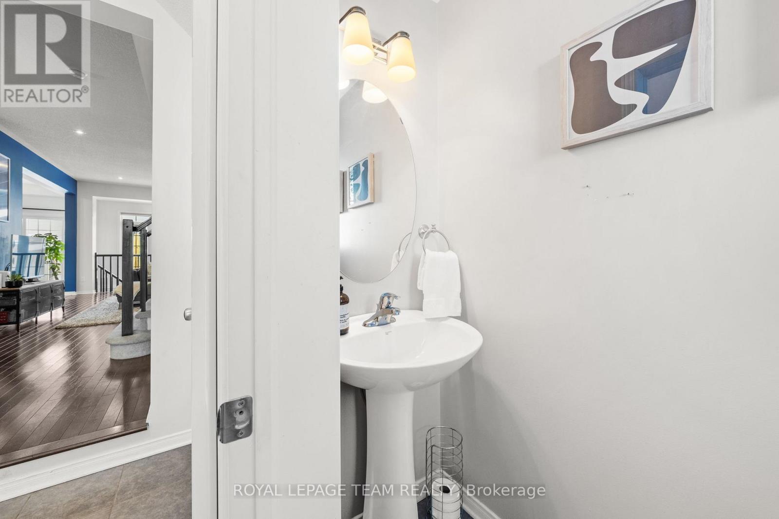 102 LOCHNAW PRIVATE - 5