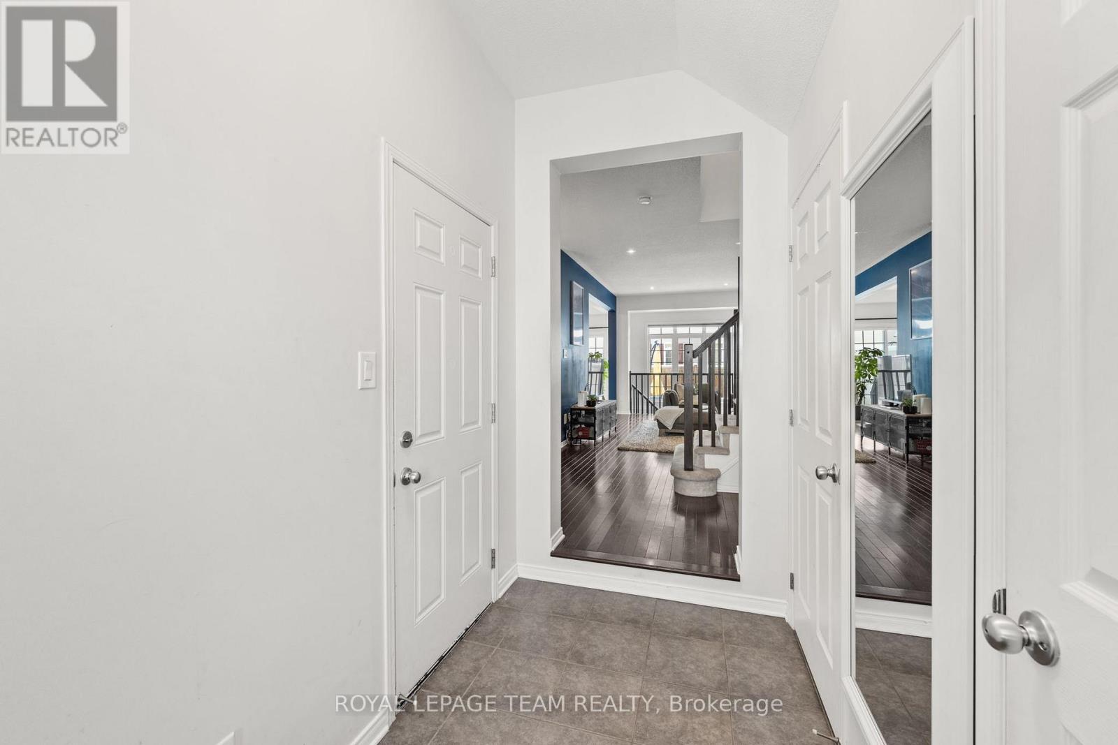 102 LOCHNAW PRIVATE - 6
