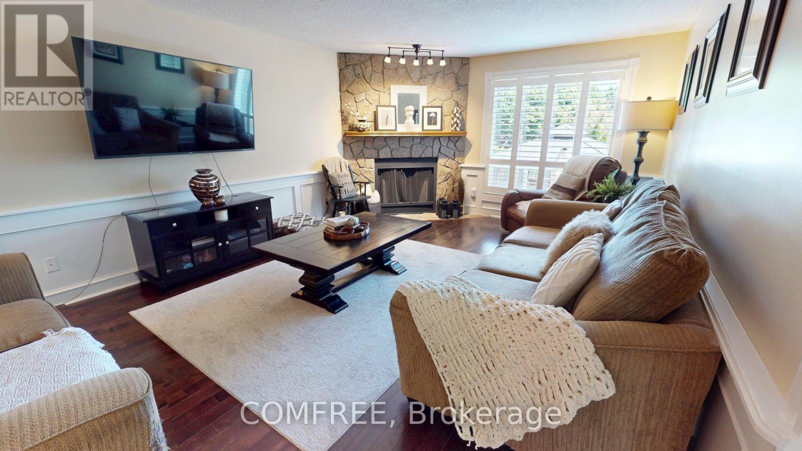 39 FALCON COURT - 6