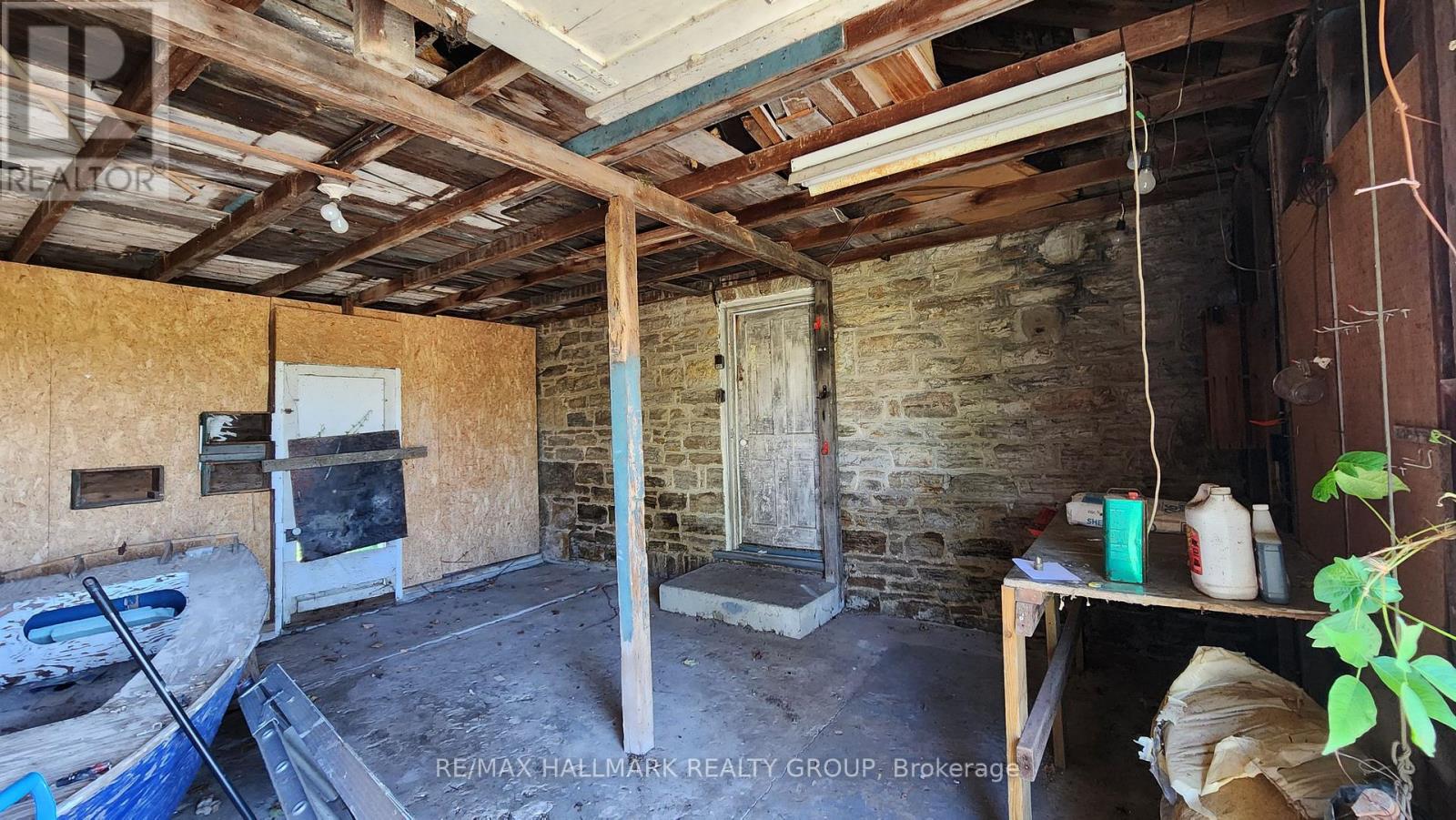 2429 HISCOCKS ROAD - 15