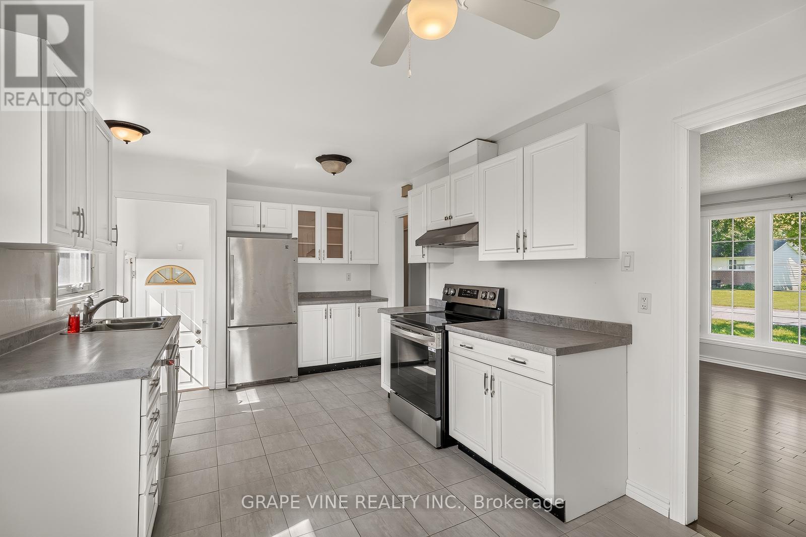 104 ORIOLE AVENUE - 12