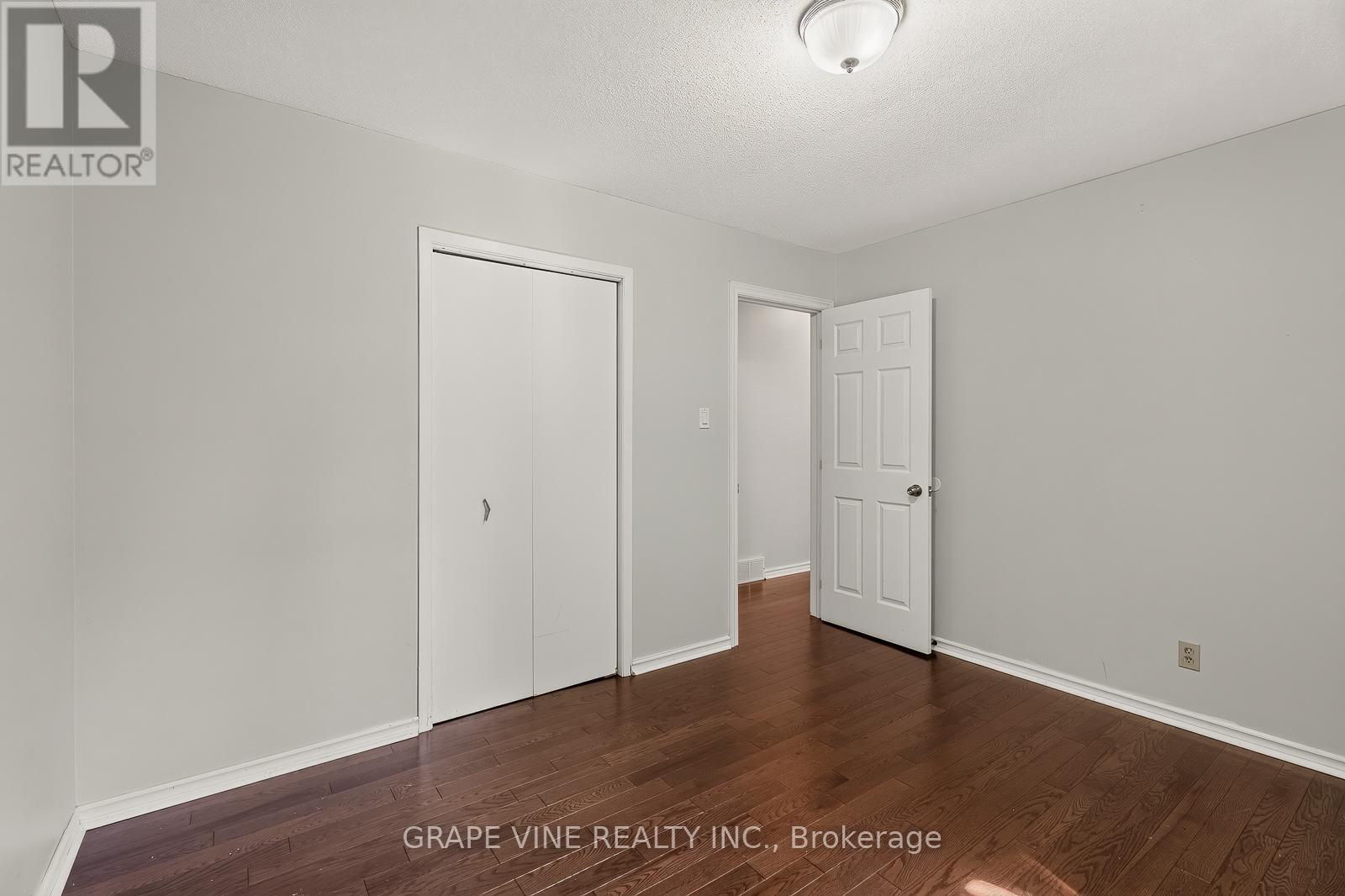 104 ORIOLE AVENUE - 21