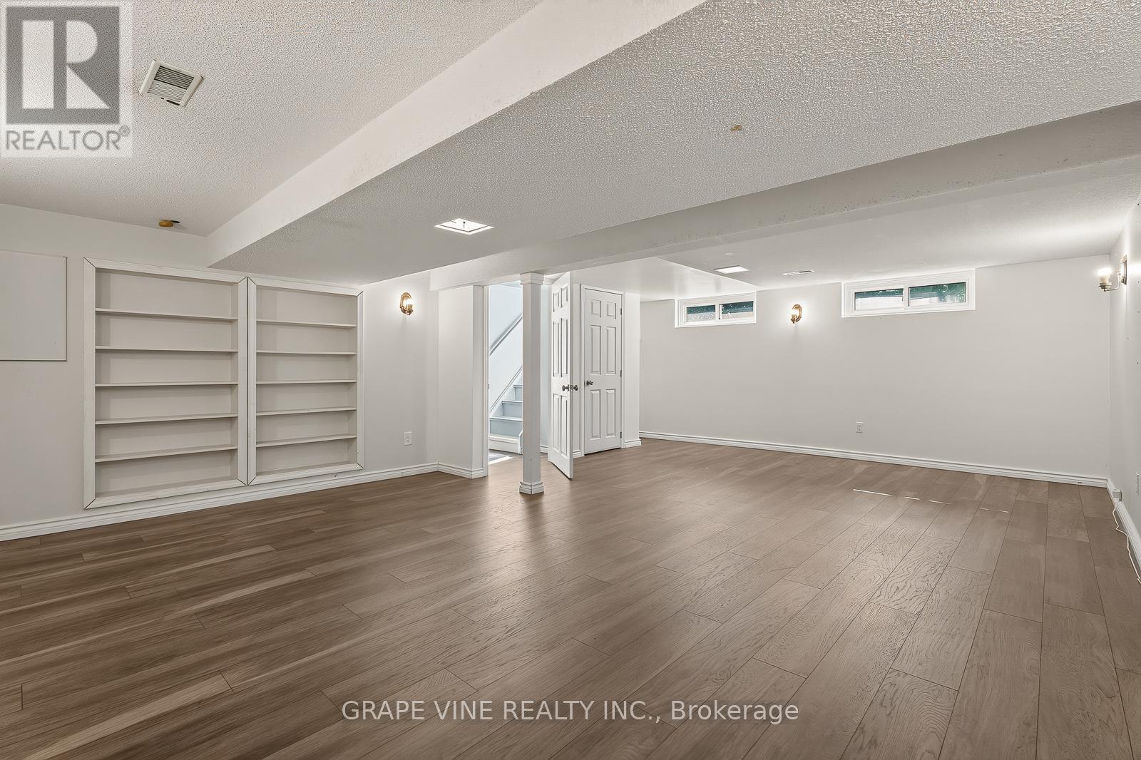 104 ORIOLE AVENUE - 22