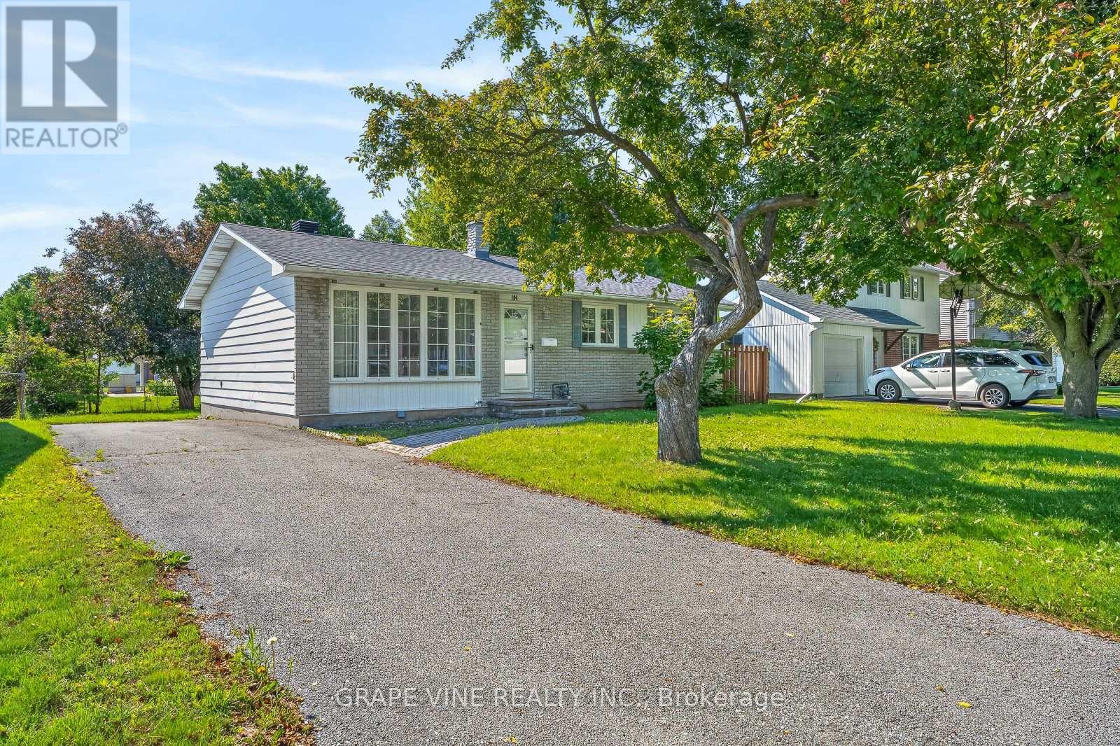 104 ORIOLE AVENUE - 3