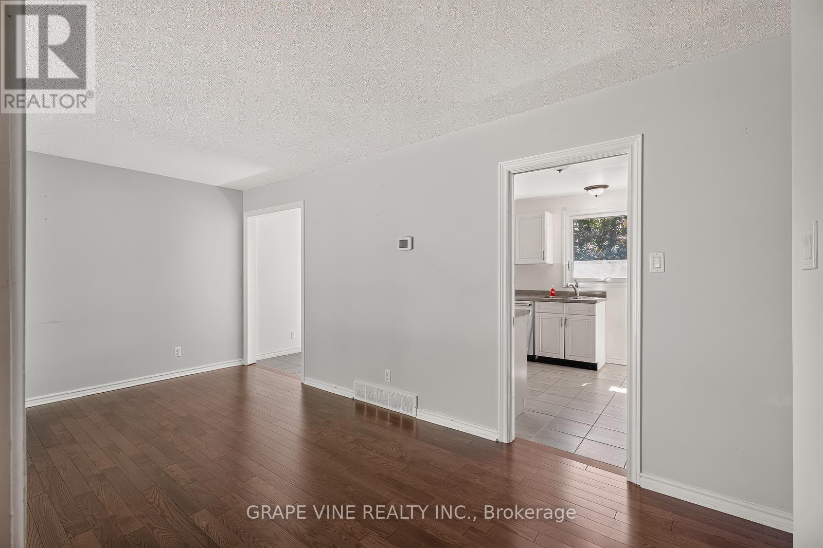 104 ORIOLE AVENUE - 7