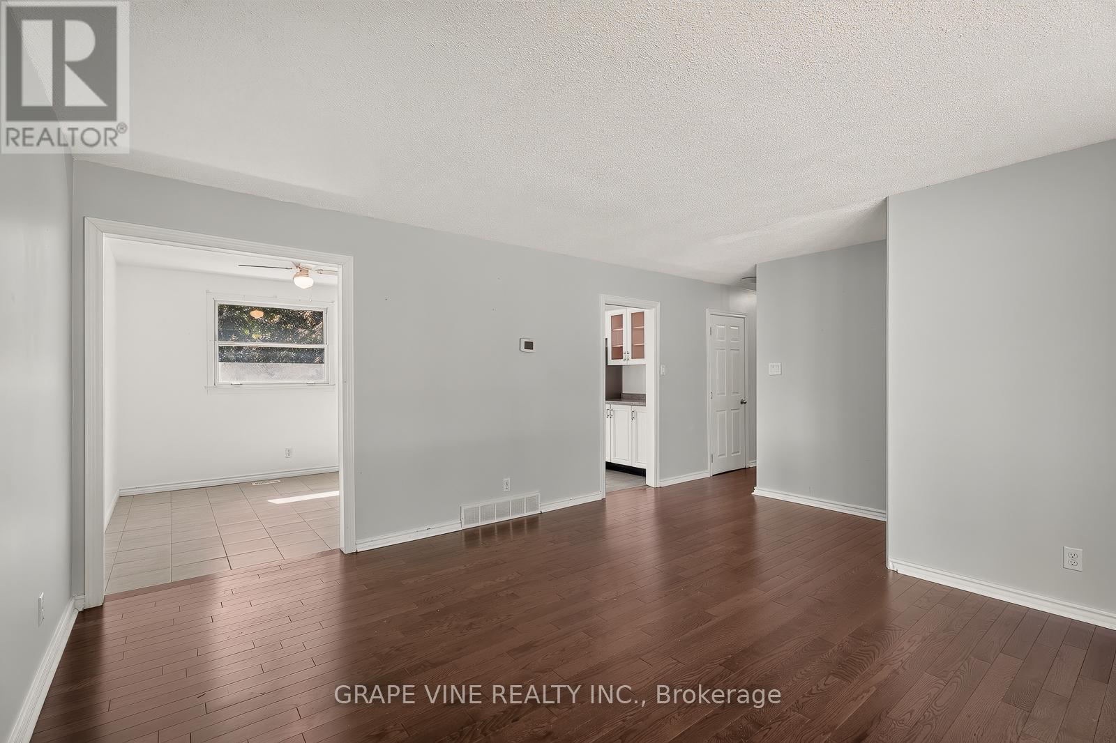 104 ORIOLE AVENUE - 8