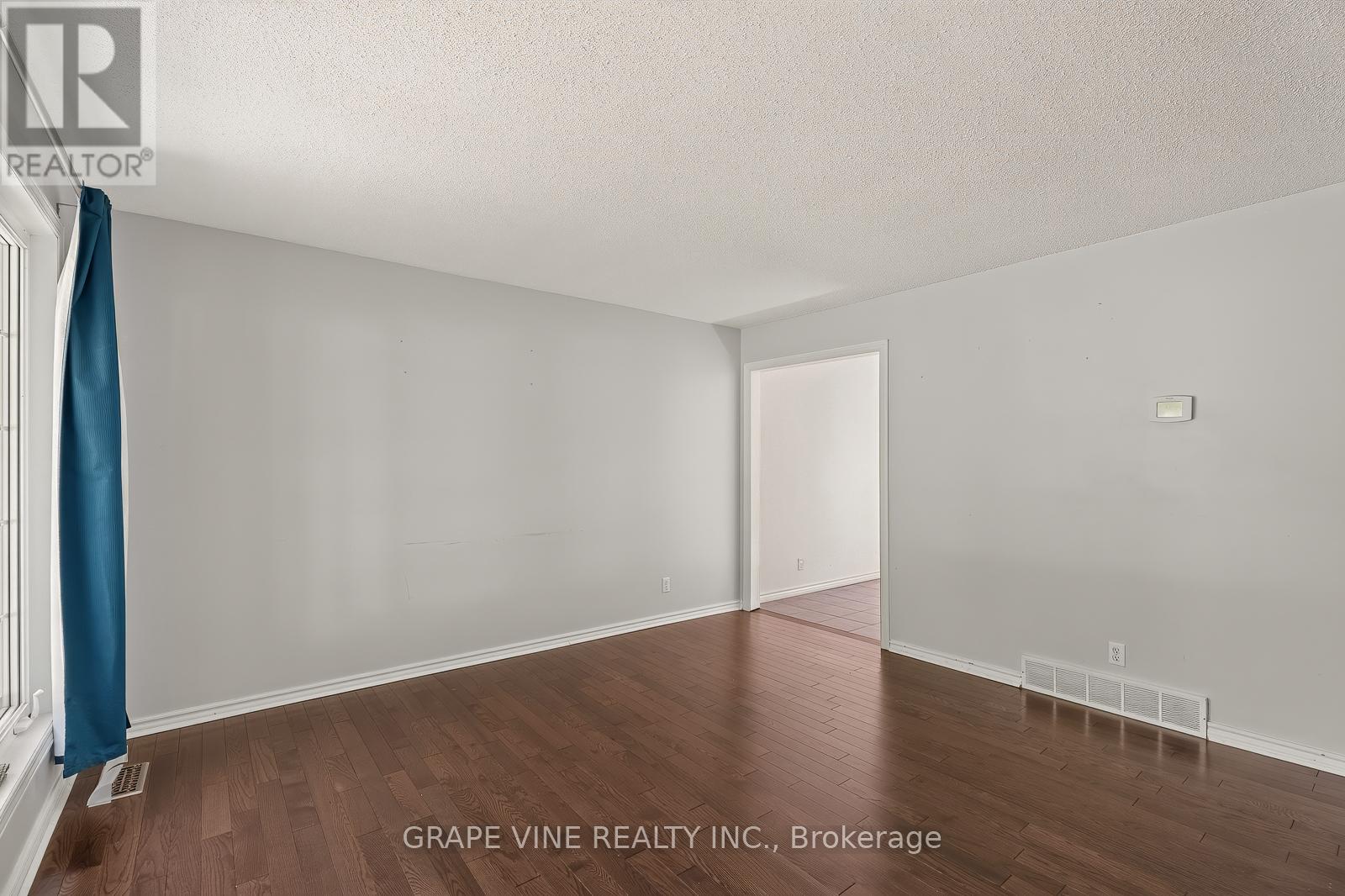 104 ORIOLE AVENUE - 9