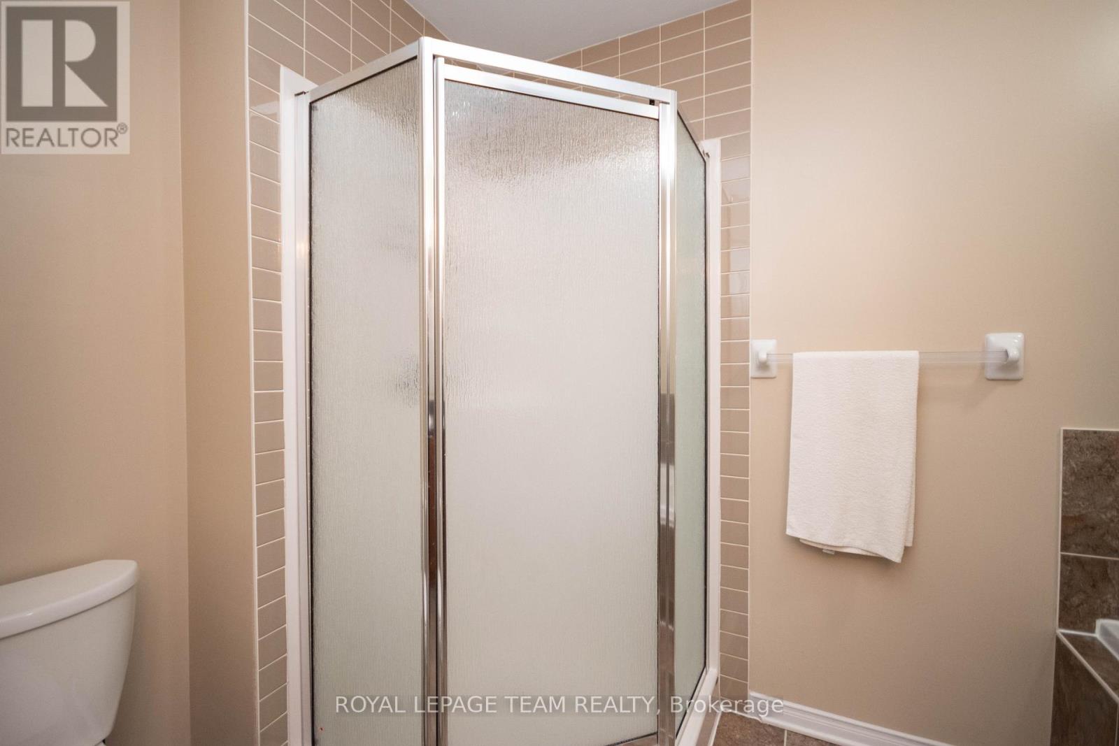 2 Bed, 2 Bath House for Rent in Ottawa – 304 CITIPLACE DRIVE, Ottawa – MLS# X13469192 - Image 26