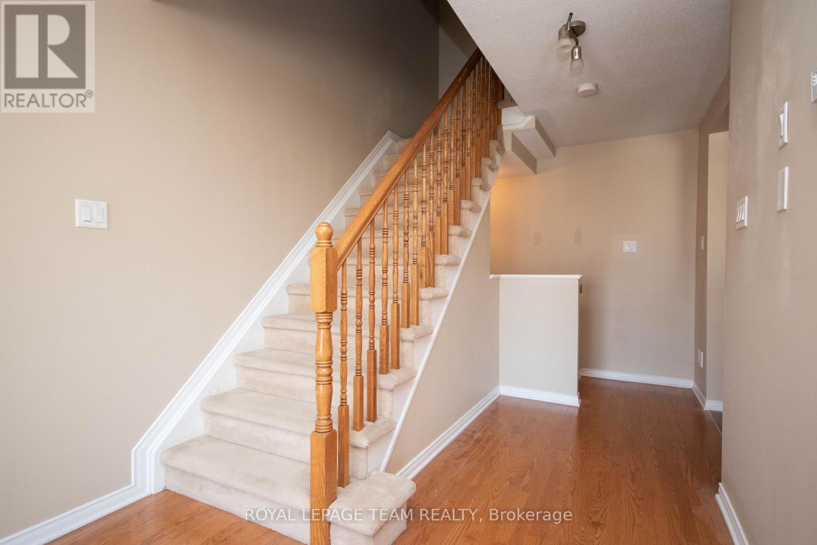 2 Bed, 2 Bath House for Rent in Ottawa – 304 CITIPLACE DRIVE, Ottawa – MLS# X13469192 - Image 7