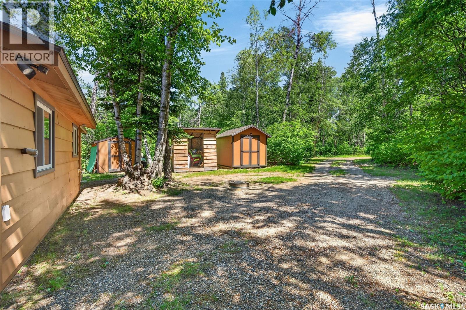 524 Neis DRIVE - 19
