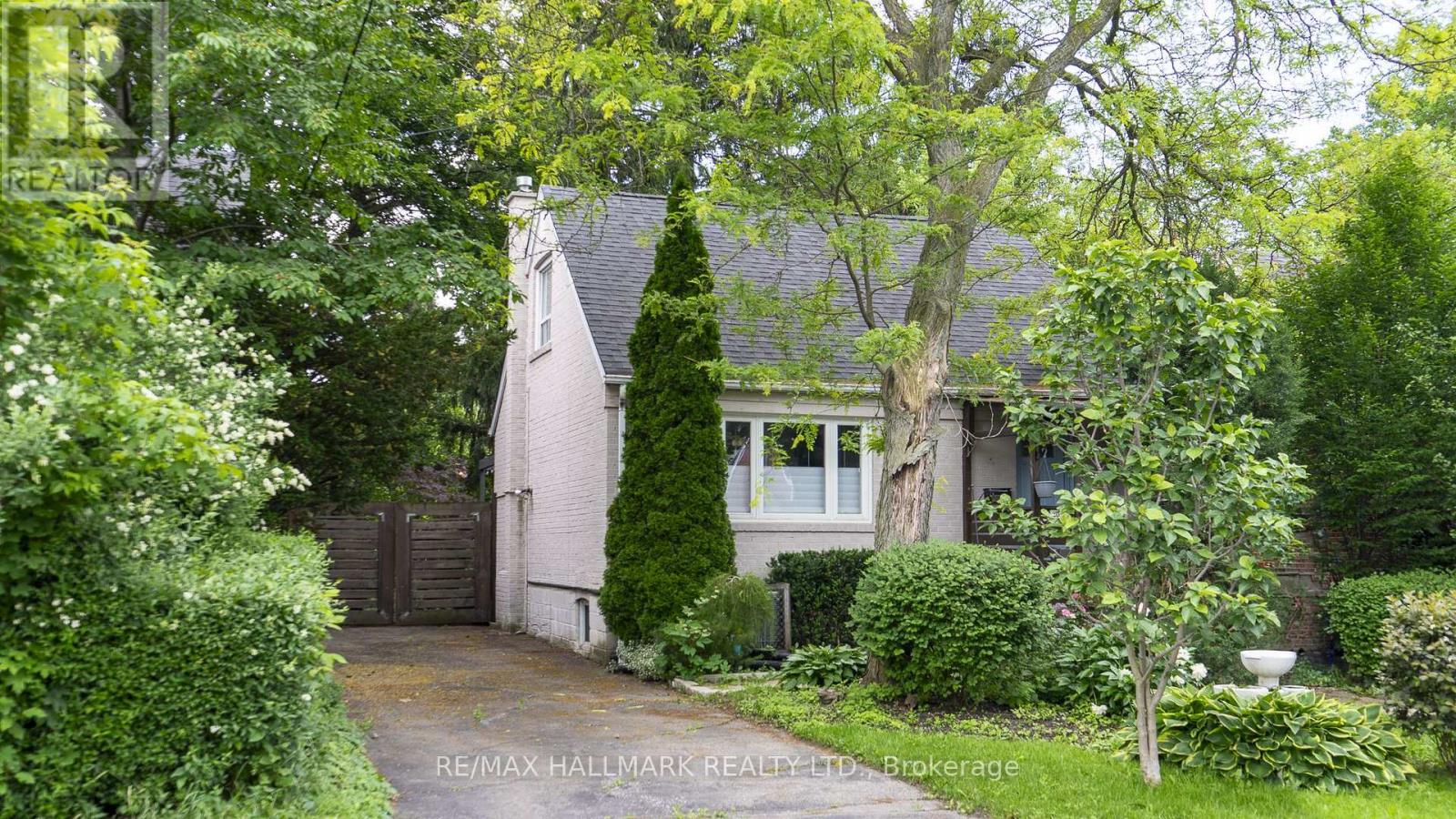 203 ELMHURST AVENUE - Image 18