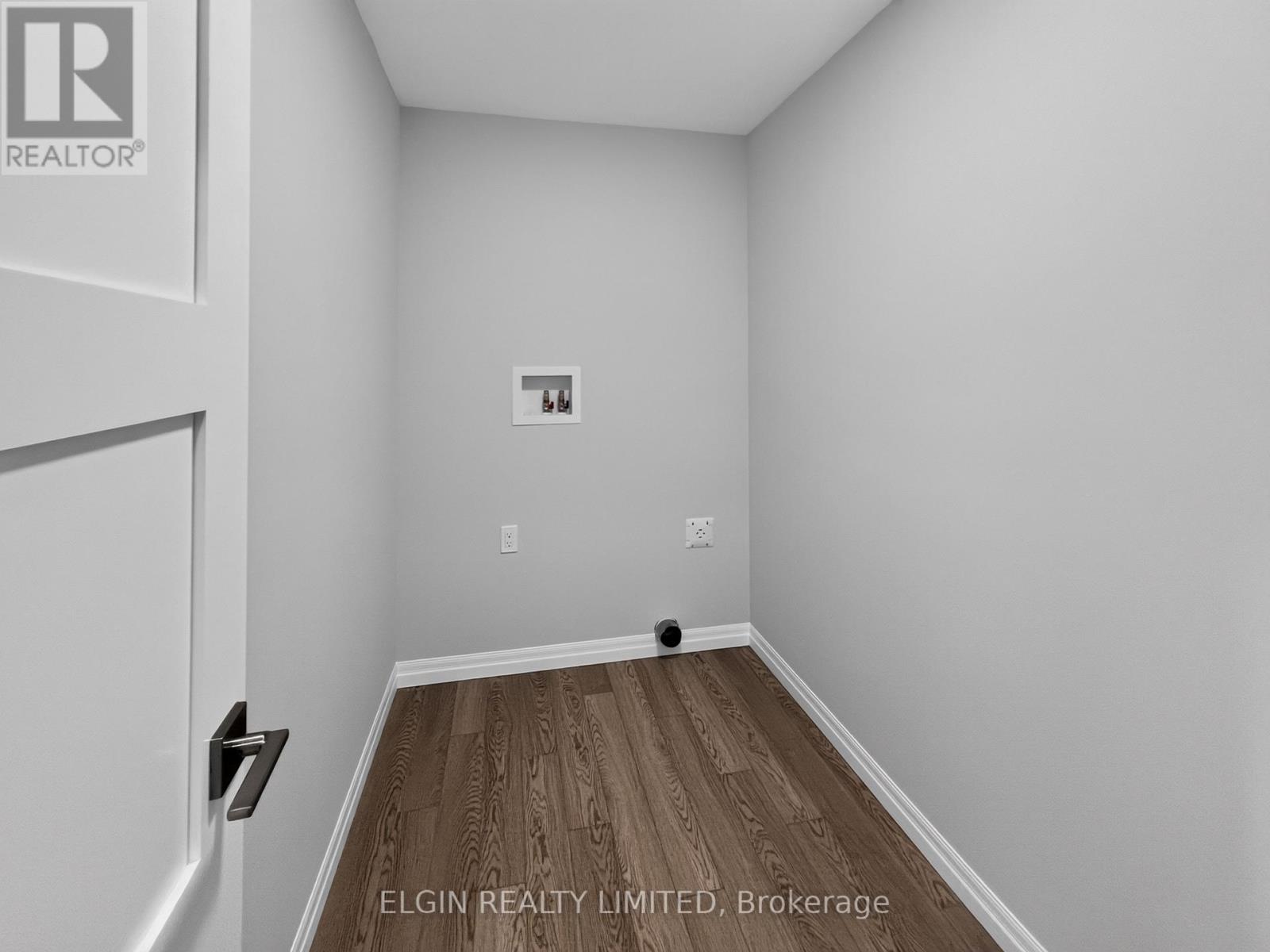 9 HORIZON COURT - 15