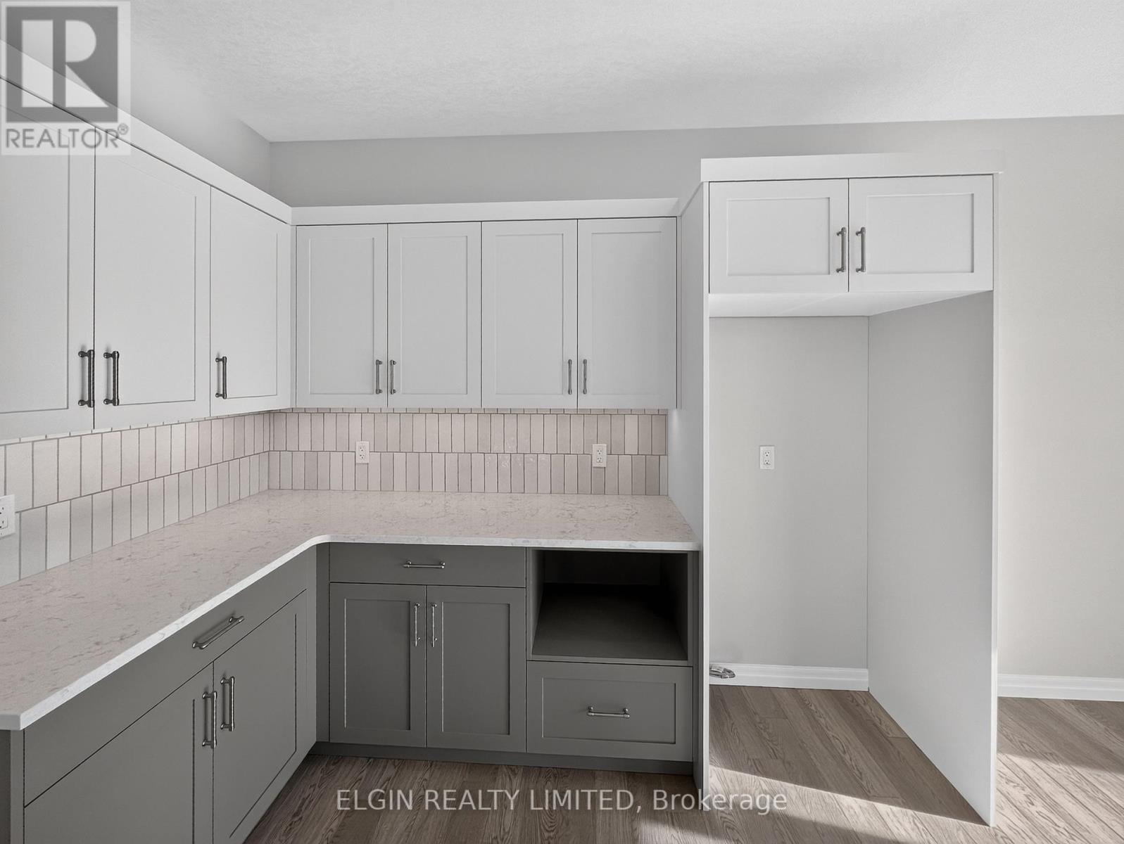9 HORIZON COURT - 7