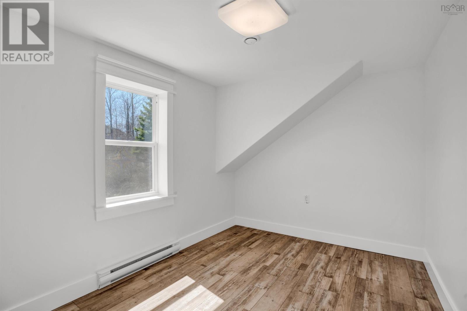 324 Wentworth Road - 35