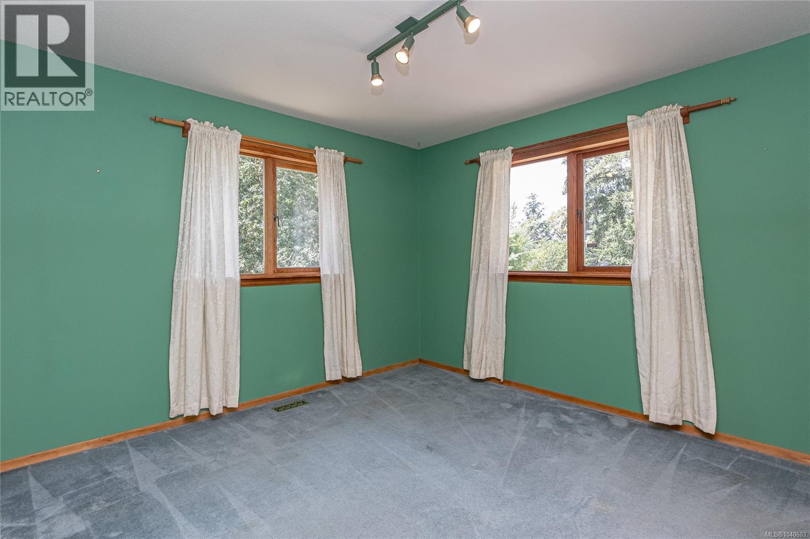 1255 McKenzie Dr - 15