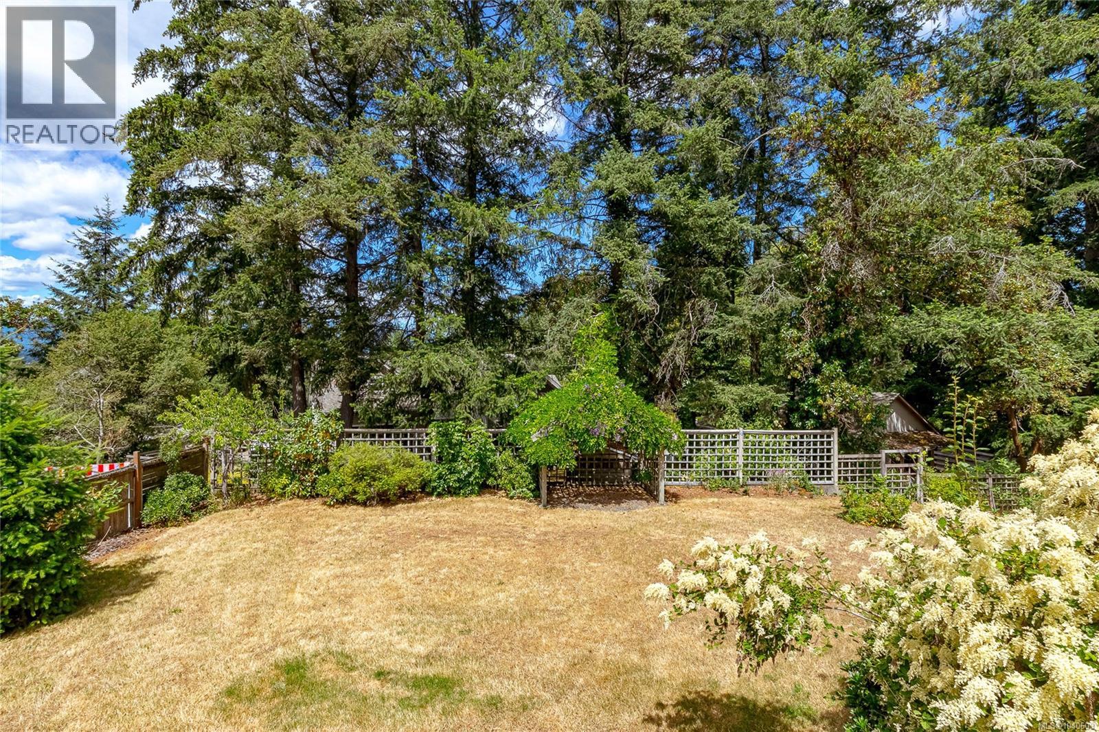 1255 McKenzie Dr - 22